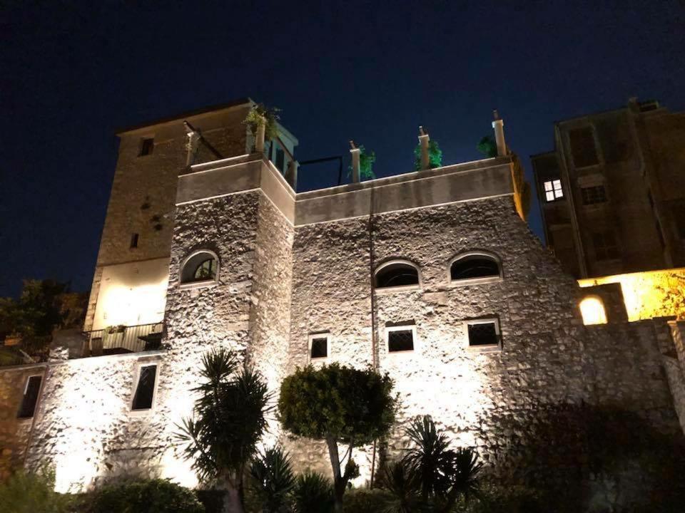 Torre Caetana Bed & Breakfast Minturno Ngoại thất bức ảnh