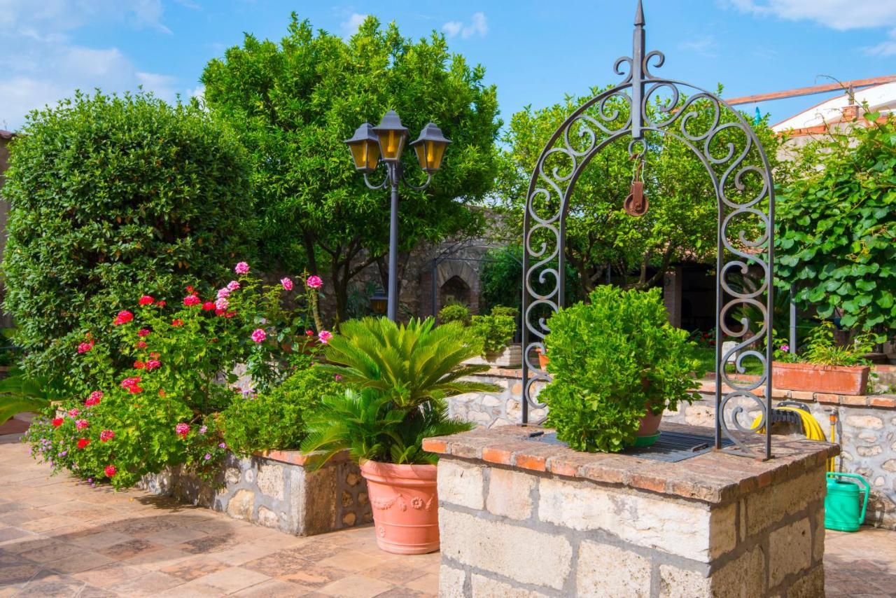 Torre Caetana Bed & Breakfast Minturno Ngoại thất bức ảnh