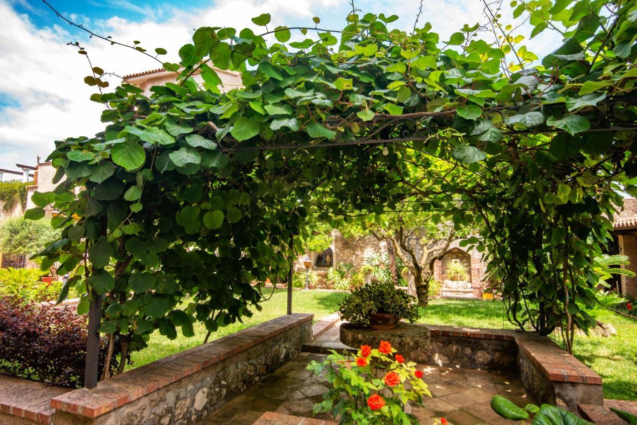 Torre Caetana Bed & Breakfast Minturno Ngoại thất bức ảnh